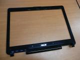 Rámeček kolem LCD  Asus N50V
