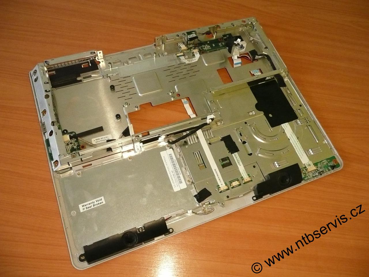 Plast kolem klávesnice Fujitsu-Siemens Amilo Xi 2428, Xi2428