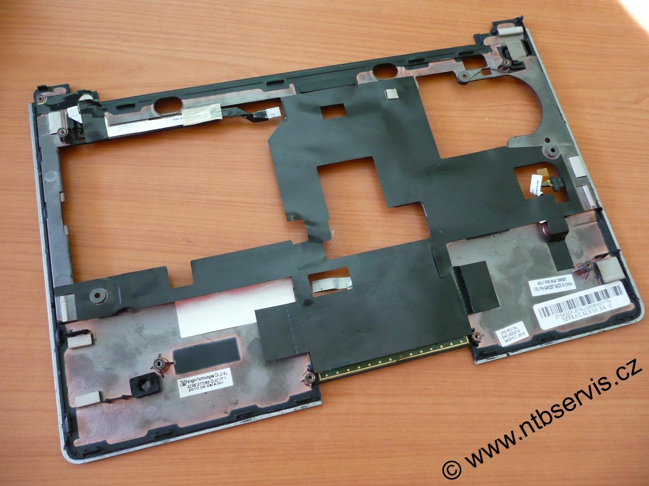 Plast kolem klávesnice Lenovo ThinkPad Edge 11