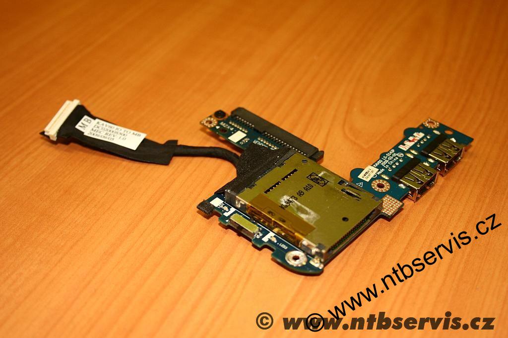 USB konektory + čtečka karet Acer Aspire One 250, D250
