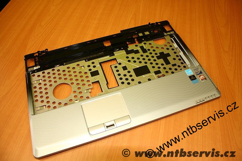 Plast kolem klávesnice MSI EX620X