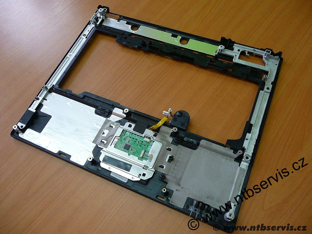 Plast kolem klávesnice HP nc6120