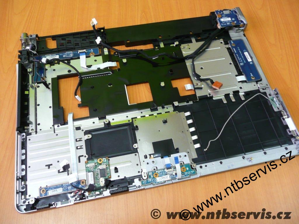 Plast kolem klávesnice Sony Vaio VGN-AR31M, AR31