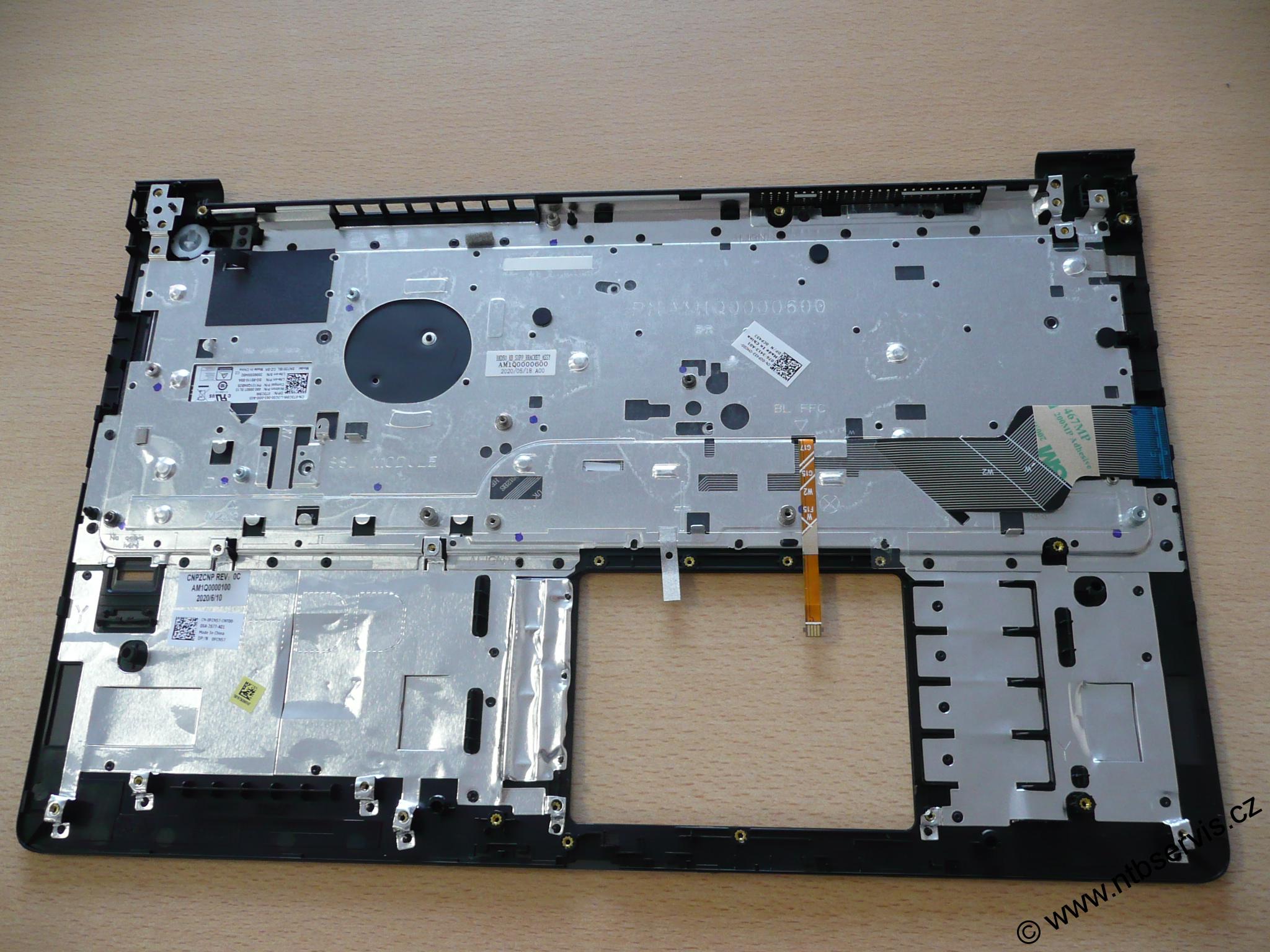 Horní šasí s podsvícenou CZ klávesnicí Dell Vostro 15 5568 P62F